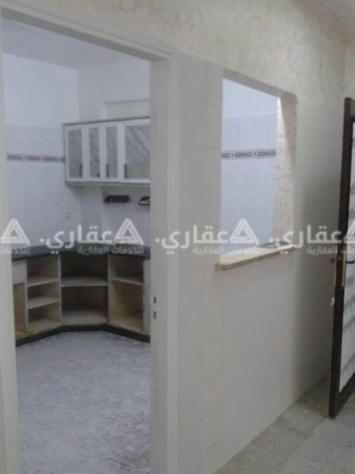 شقة للبيع طابق اول