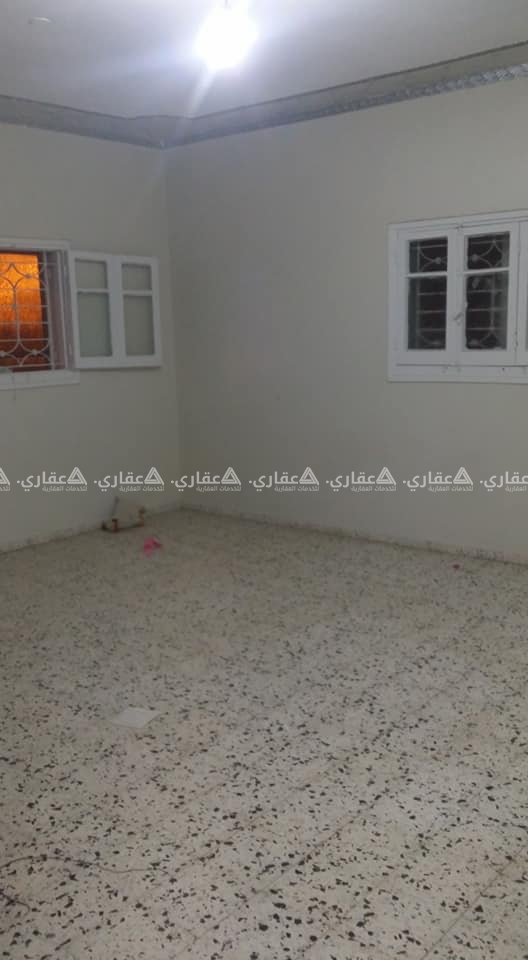 شقة للإيجار في منطقة سكنية هادئة