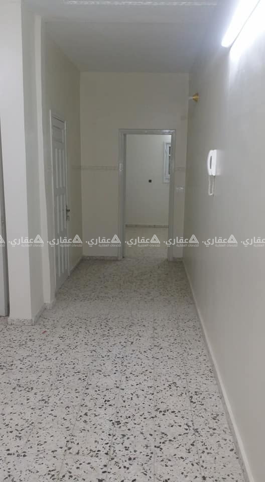 شقة للإيجار في منطقة سكنية هادئة