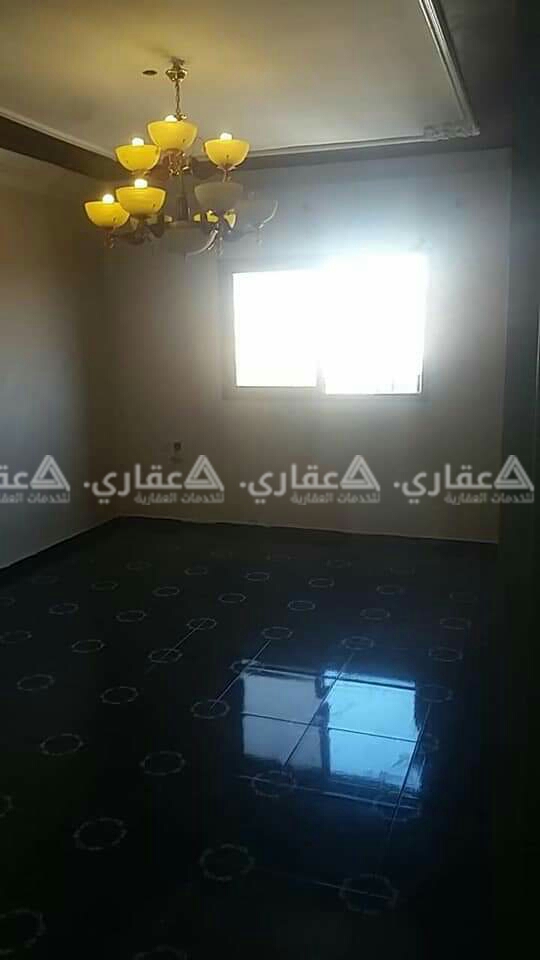 شقة للبيع بسعر مغري 