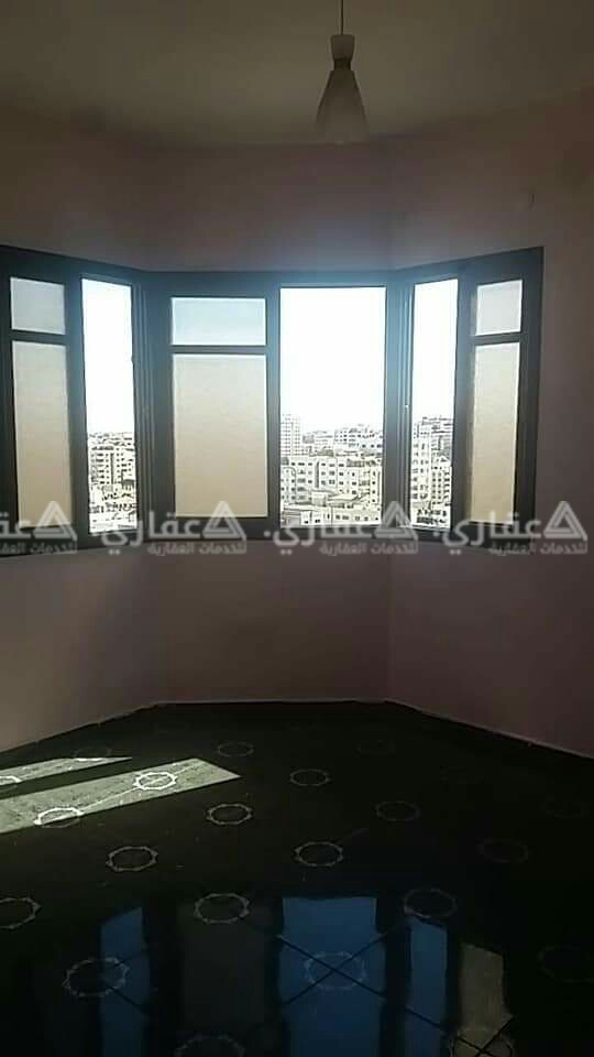 شقة للبيع بسعر مغري 
