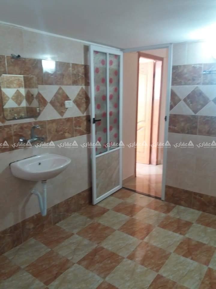 شقة للإيجار طابق أول