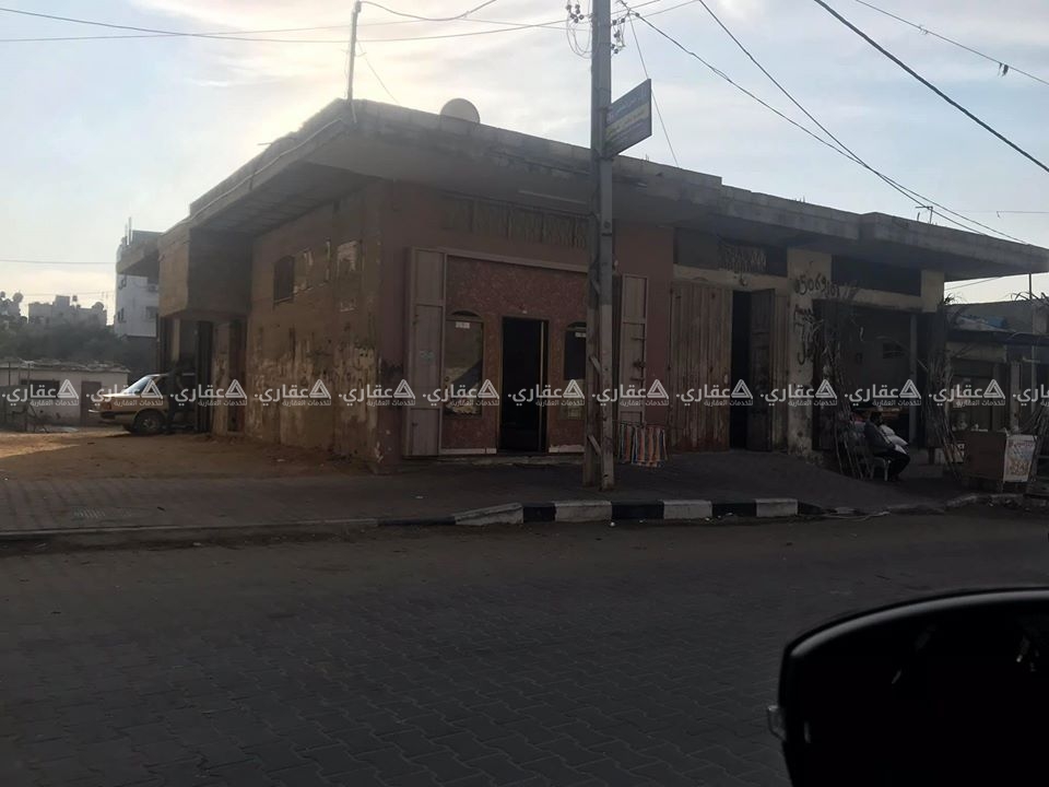 حواصل للبيع مساحة 250 متر 