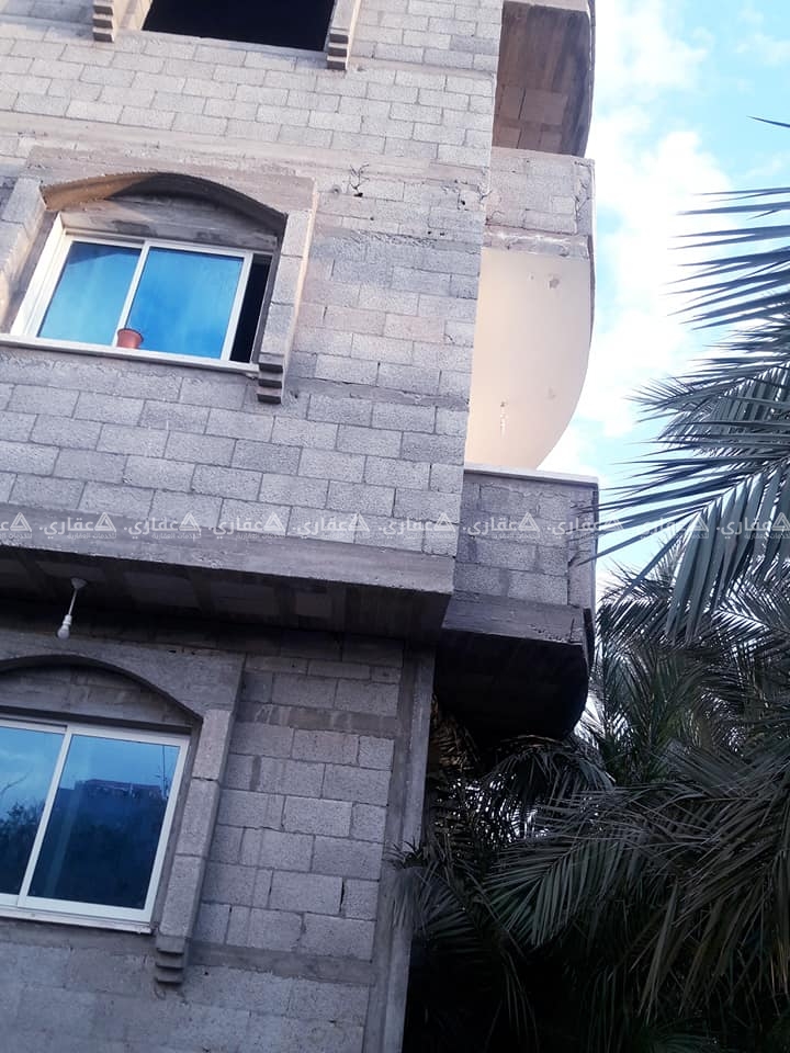 منزل للبيع مكون من ثلات طوابق