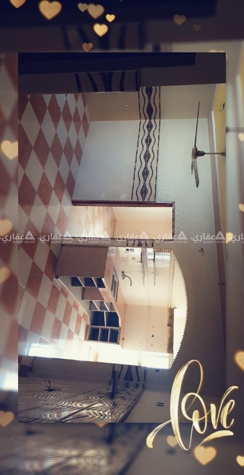 شقة للايجار الطابق الاول بسعر مناسب