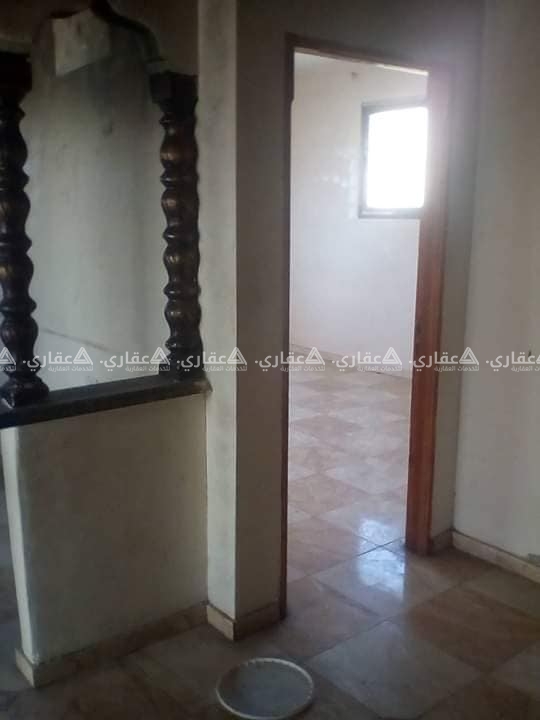 شقة في معسكر الشاطئ مشطبة دور ثالث واخير