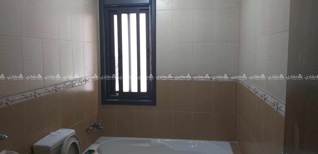 شقة جديدة للايجار في الطيرة