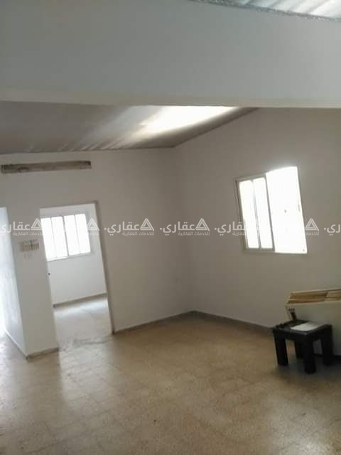 بيت ارضي اسبست مستقل للايجار مساحته 140 متر 
