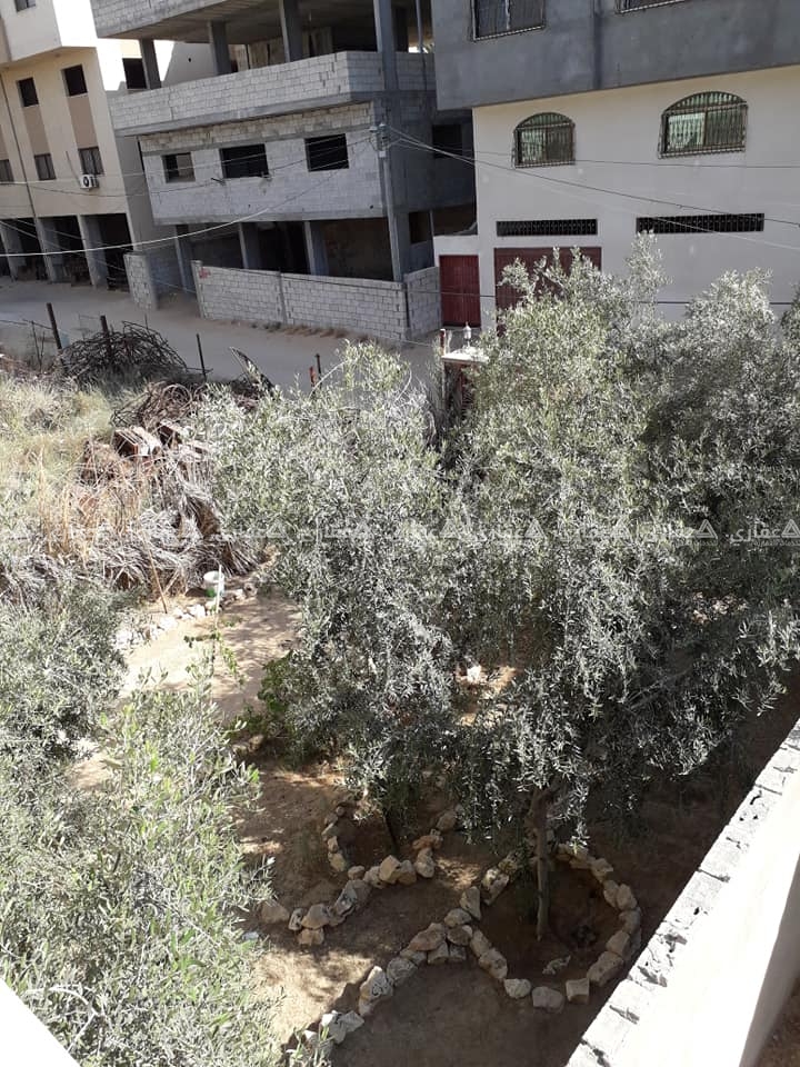 بيت للبيع مأسس على السابع وهو عباره عن دورين