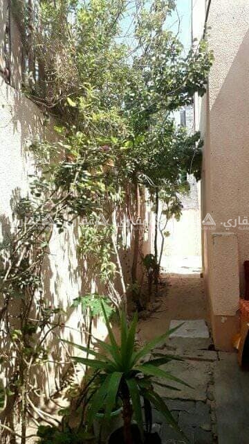 للبيع بيت فى خانيونس الحي الياباني خلف مدارس الوكالة 