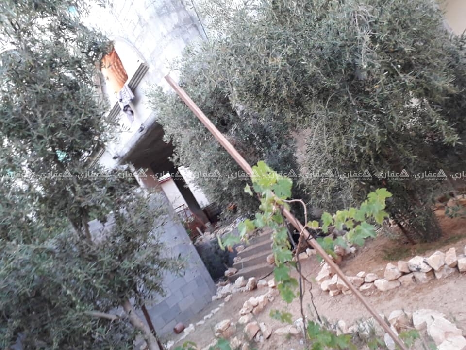بيت للبيع مأسس على السابع وهو عباره عن دورين