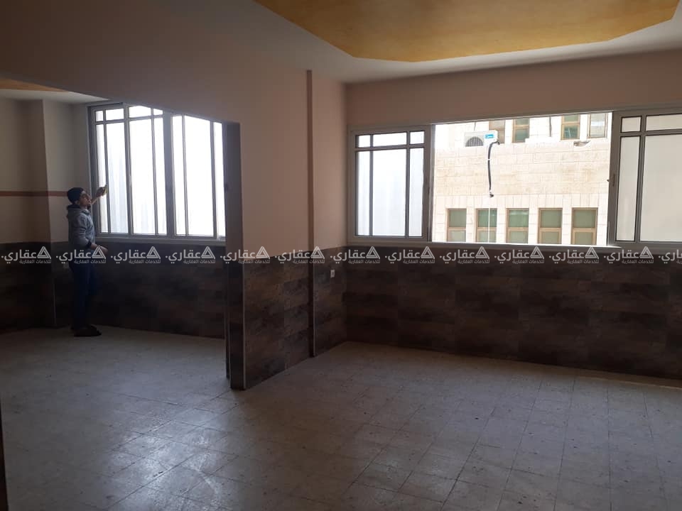 شقة للإيجار برج الصالح آخر شارع الجامعة الإسلامية