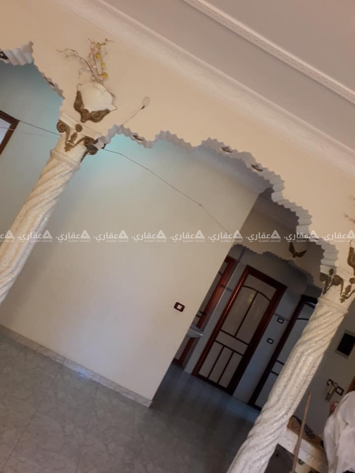 بيت للبيع مأسس على السابع وهو عباره عن دورين