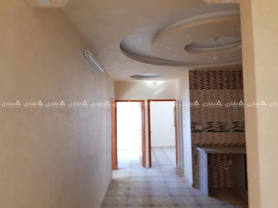 شقه للبيع نقدا في عماره جديده