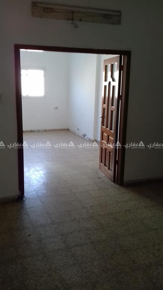 شقة للايجار مساحة 100 متر مربع
