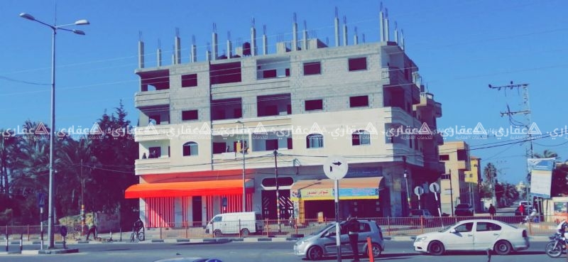 شقة عظم للبيع مطلة على الأربع جهات
