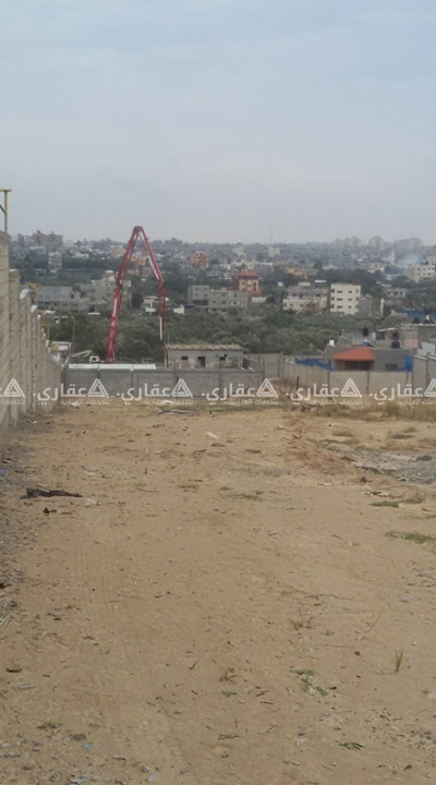 ارض للبيع اوالبدل تبعد عن اسفلت بحر النصيرات حوالي مئة متر