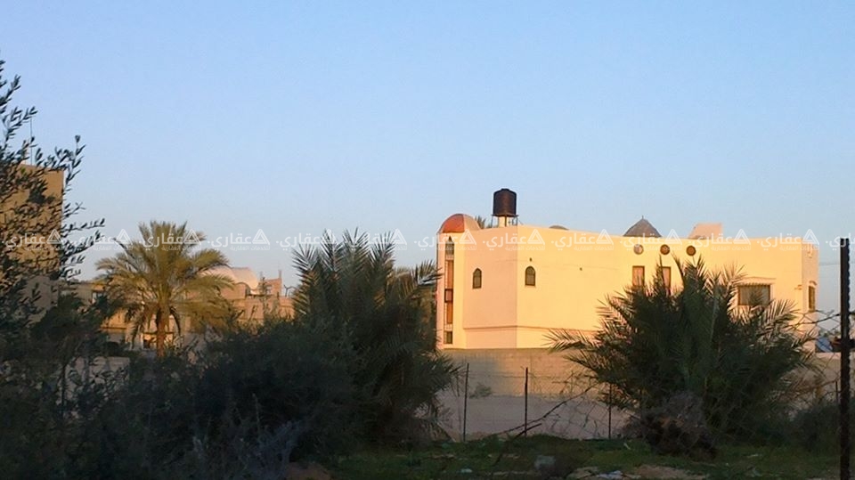 فيلا طابقين دوبلكس شرقية تقع على ثلاثة شوارع