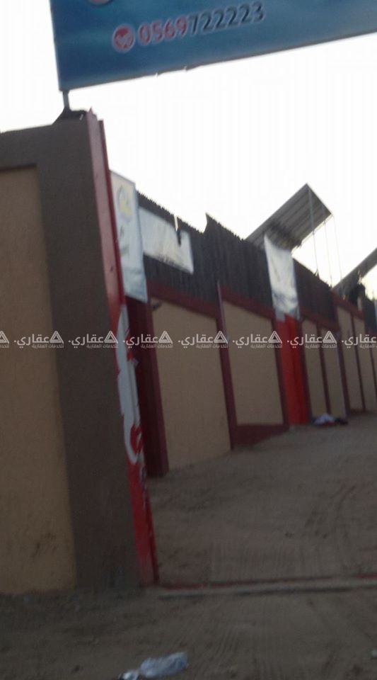 ارض للبيع اوالبدل تبعد عن اسفلت بحر النصيرات حوالي مئة متر
