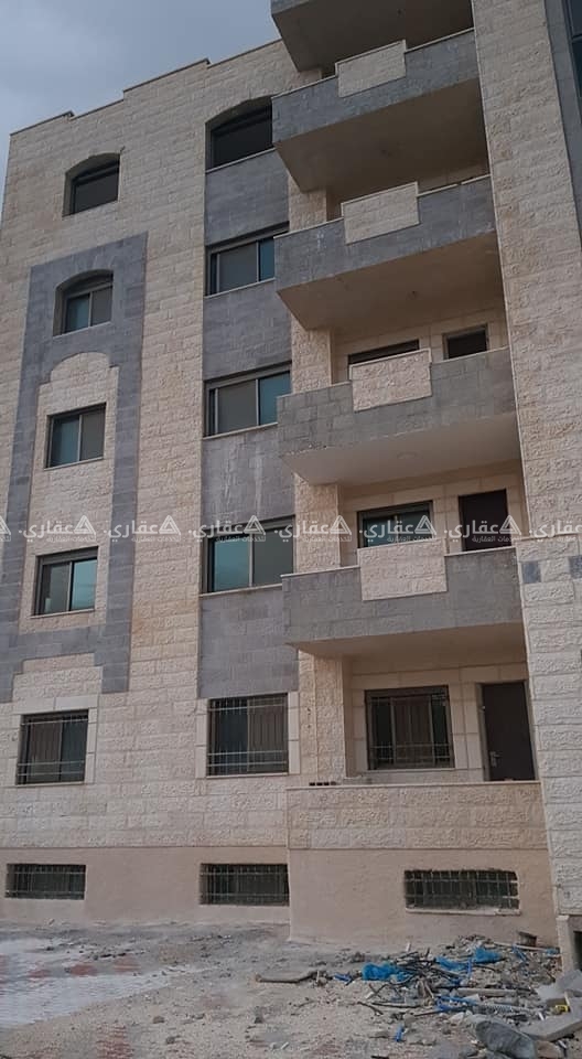 شقة جاهزة مع مطبخ عمارة جديدة