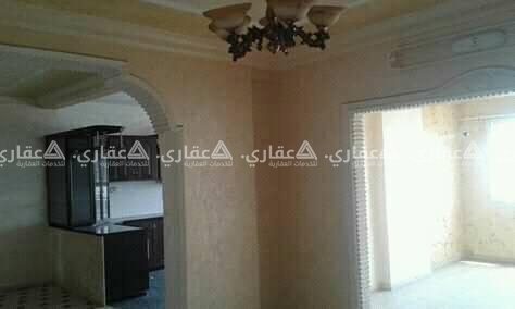 شقه للايجار في الدور الثالث ببرج شرف