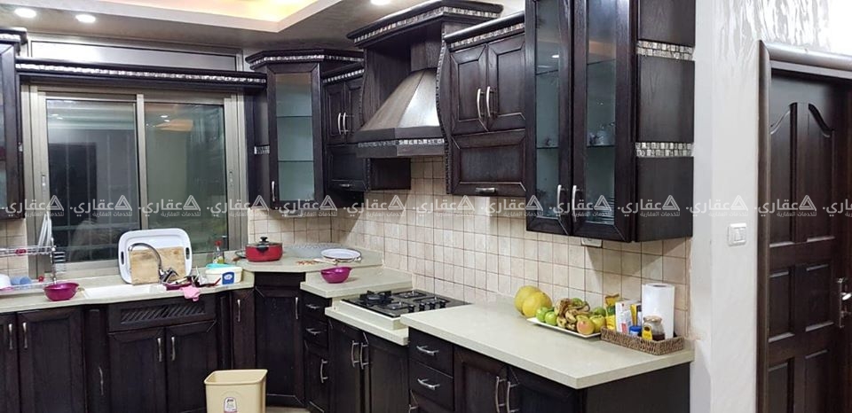شقة جاهزة مع مطبخ عمارة جديدة