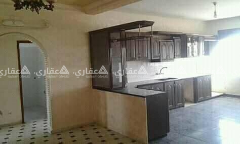 شقه للايجار في الدور الثالث ببرج شرف