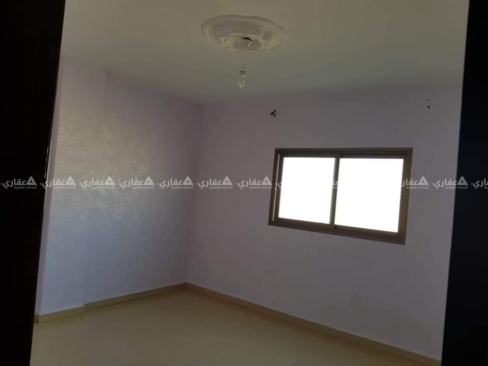 شقه جديدة للايجار في عماره 