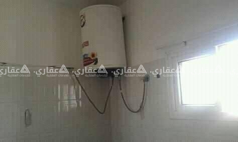 شقه للايجار في الدور الثالث ببرج شرف