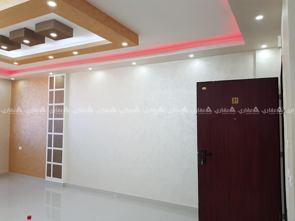 شقه طابق خامس في عماره