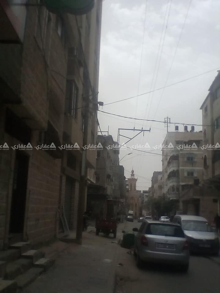 عمارة سكنية اربع طوابق وروف في معسكر الشاطئ