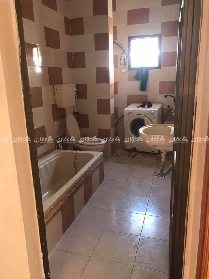 شقة للايجار الطابق الرابع