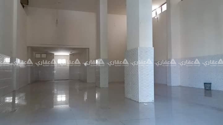 حاصلين للايجار على شارع عام