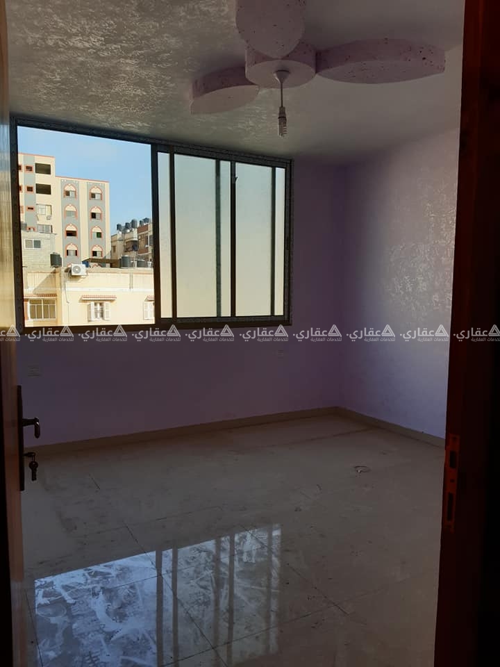 شقه للايجار بالنصر خلف جامعه القدس المفتوحه