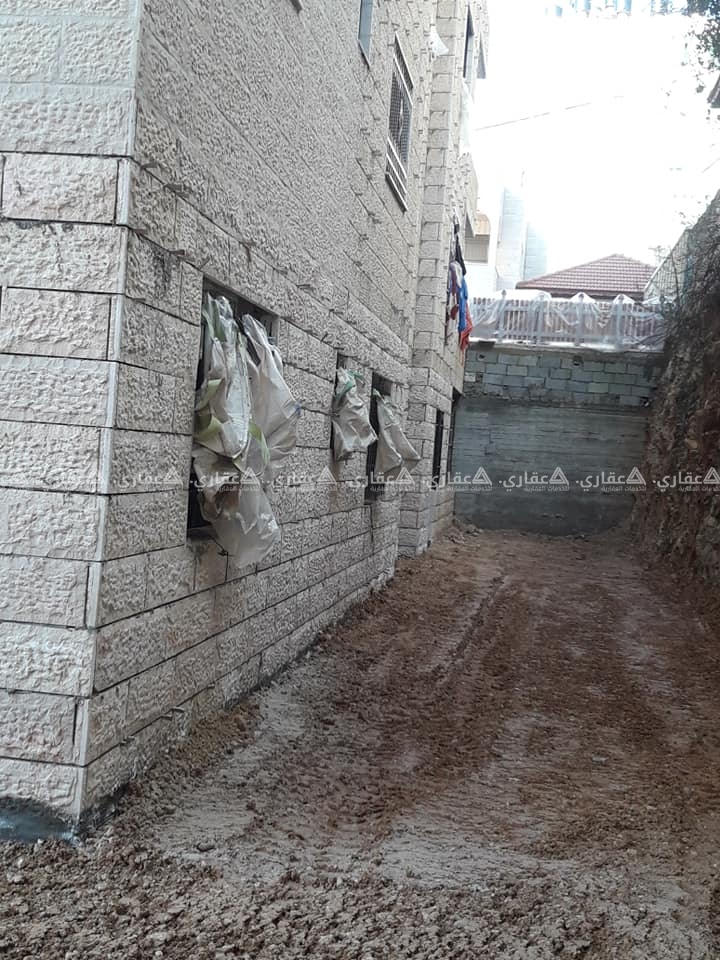 شقة في بتونيا موقع مميز