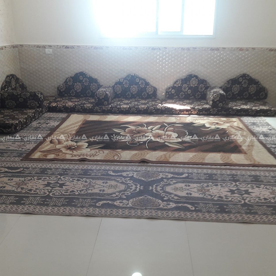 منزل للبيع مساحته 200متر 