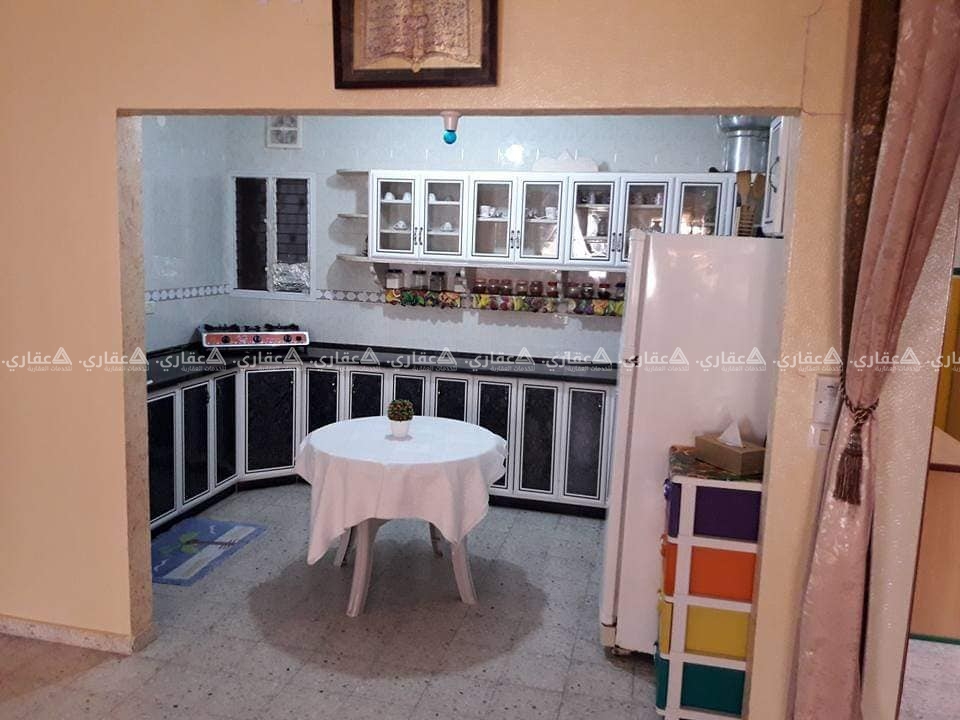 شقة للبيع غرب المستشفى الكويتي