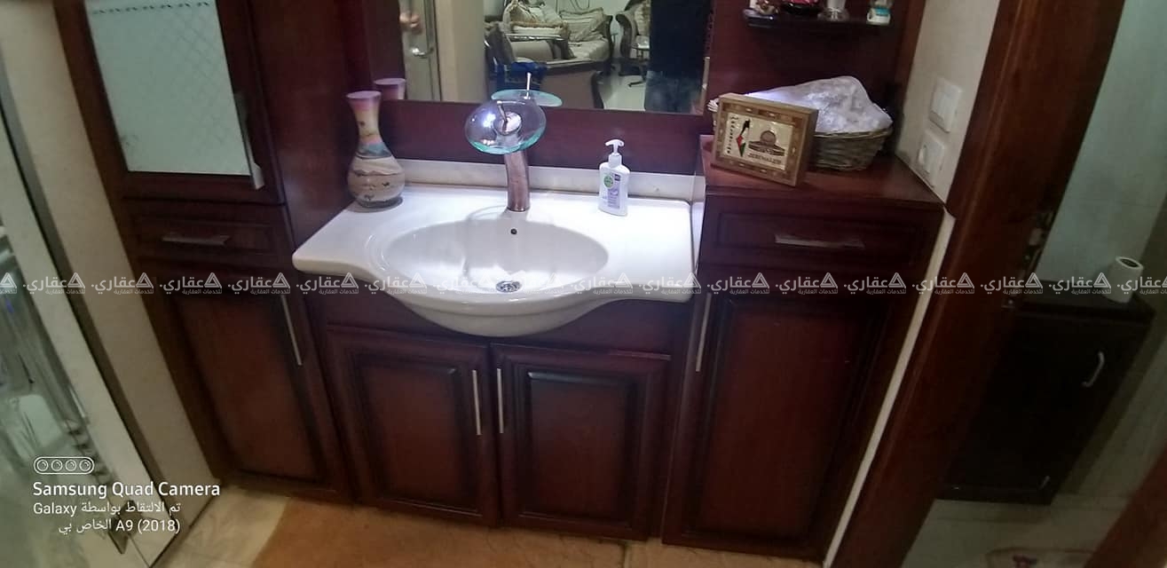 شقة للبيع في بيتونيا . منطقة ال ١٧