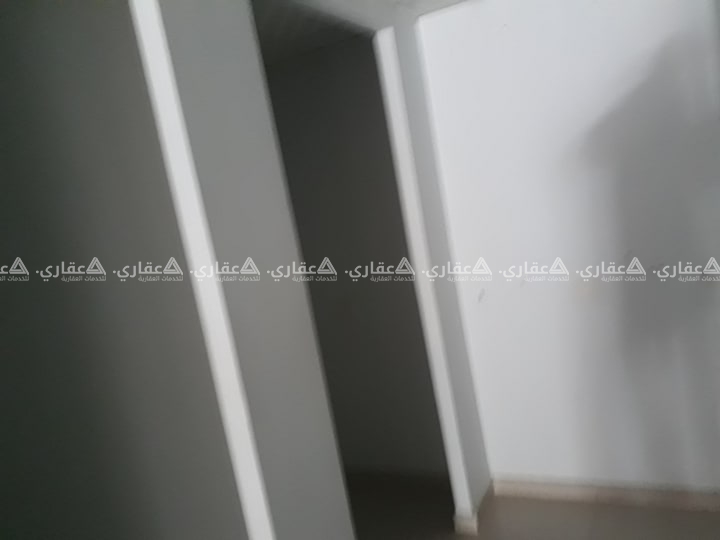 حواصل للبيع شارع جامعة القدس المفتوحة
