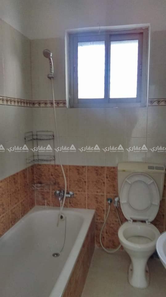 شقة للايجار في عين منجد