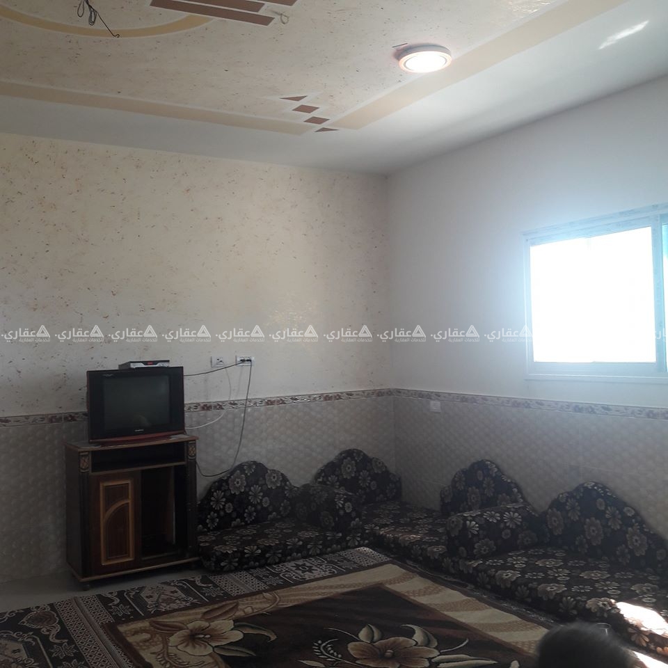 منزل للبيع مساحته 200متر 