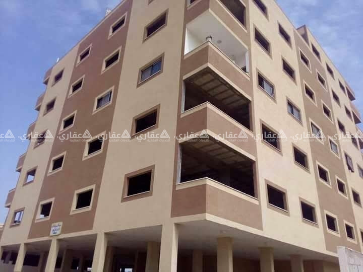 شقتين للبيع في عمارة جديدة بخانيونس