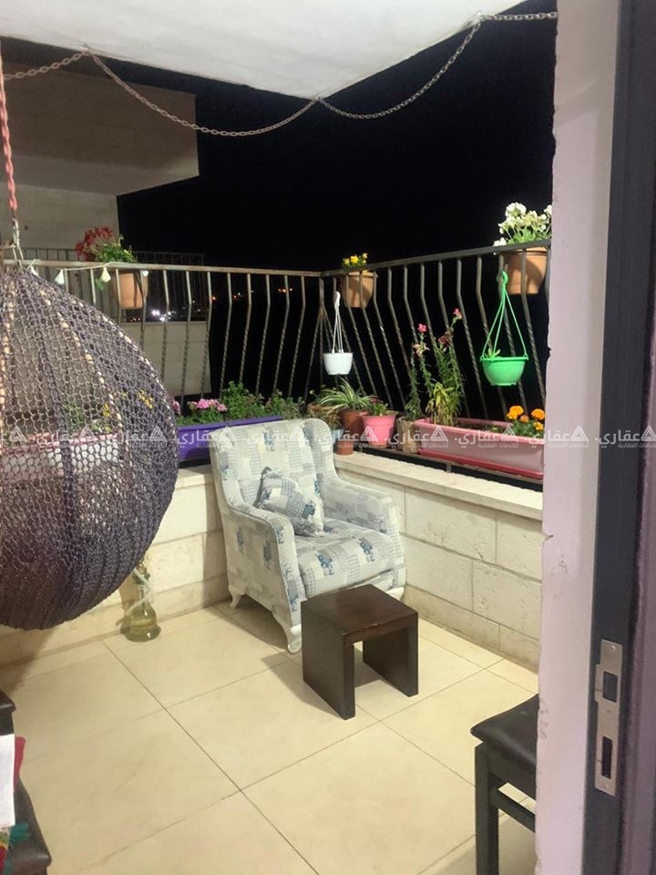 شقه فارغه غير مفروش للايجار 