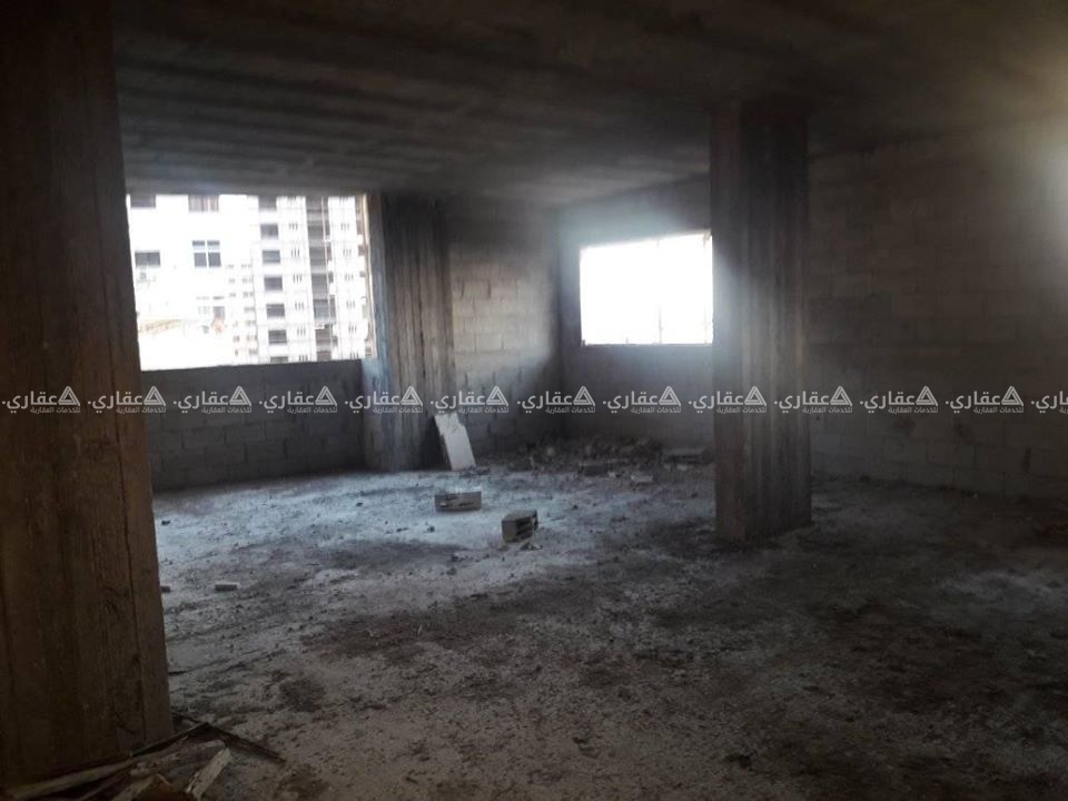 شقة على دوار الميناء بإطلالة بحرية رائع جدا بسعر مغري