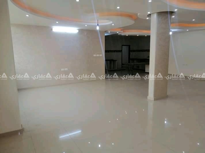 شقة للبيع في عمارة فاخرة فندقية الخدمات