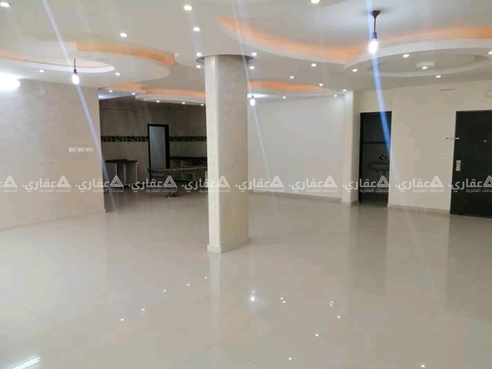 شقة للبيع في عمارة فاخرة فندقية الخدمات