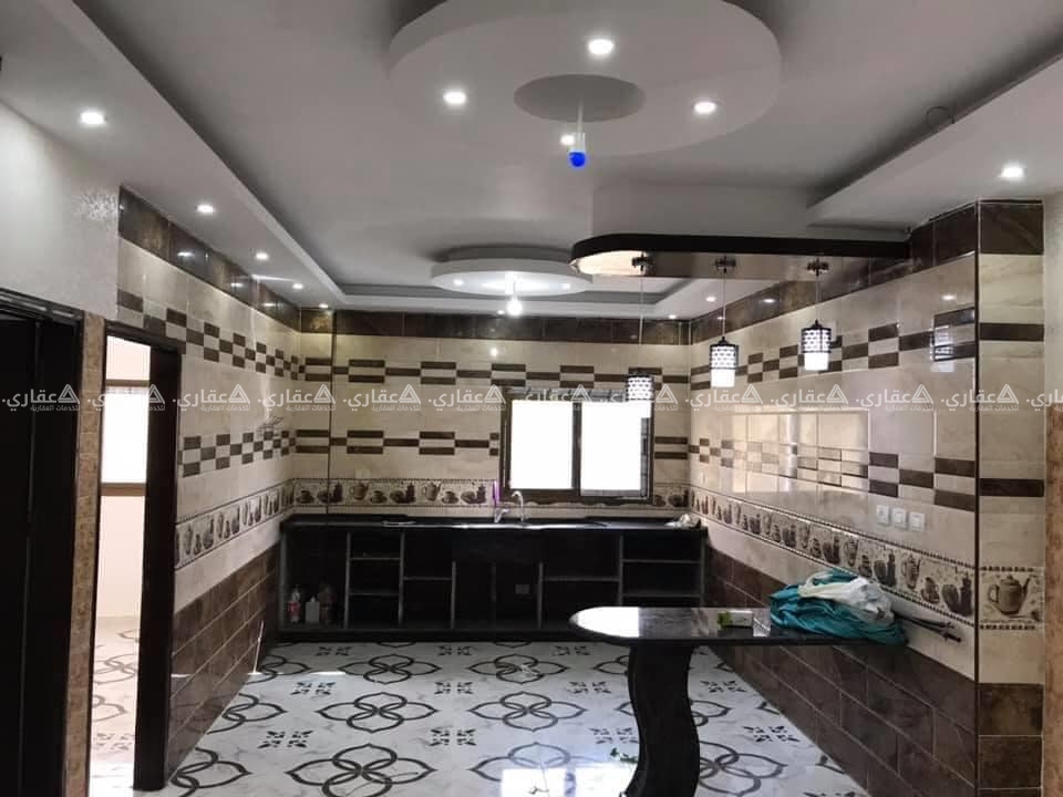 شقة في عمارة جديدة حجر قدسي