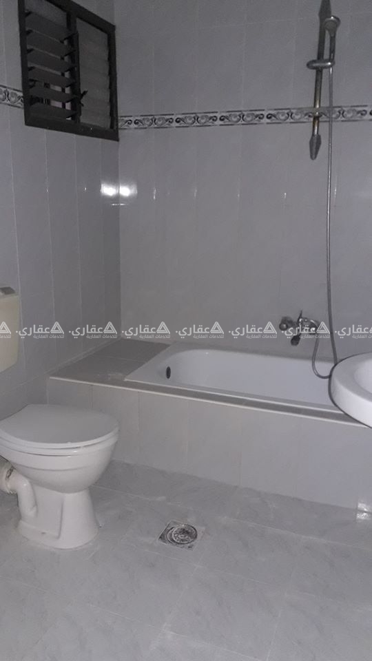 شقة للبيع على طابق الخامس