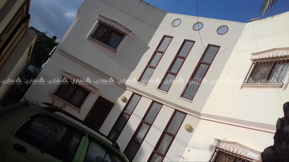فيلا طابقين دوبلكس شرقية شمالية للبيع