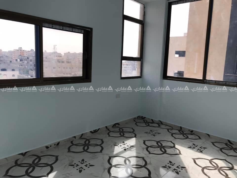شقة في عمارة جديدة حجر قدسي